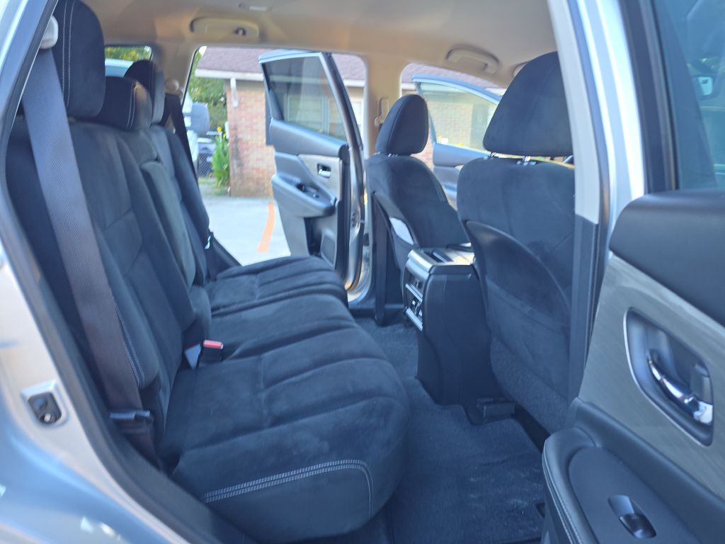 Photo 18 of this NISSAN MURANO