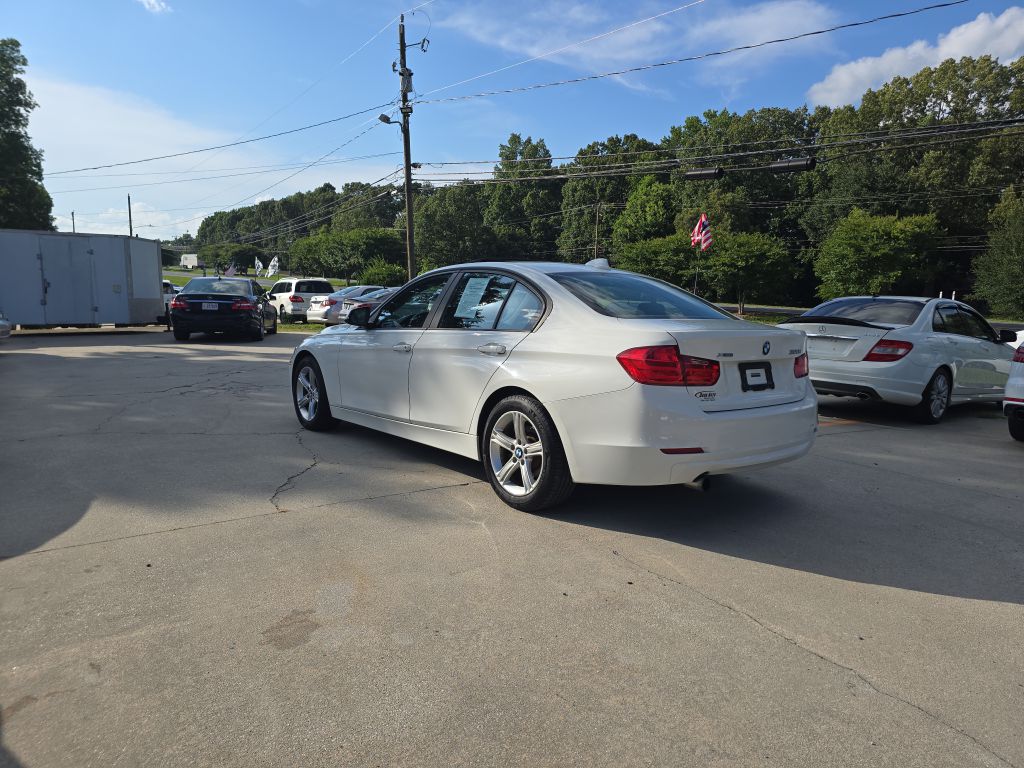 Photo 6 of this BMW 320