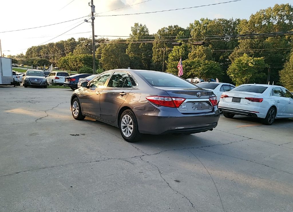 Photo 4 of this TOYOTA CAMRY