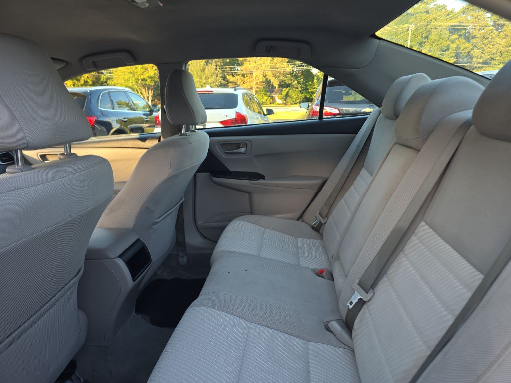 Photo 11 of this TOYOTA CAMRY