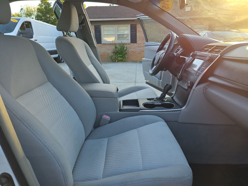 Photo 17 of this TOYOTA CAMRY