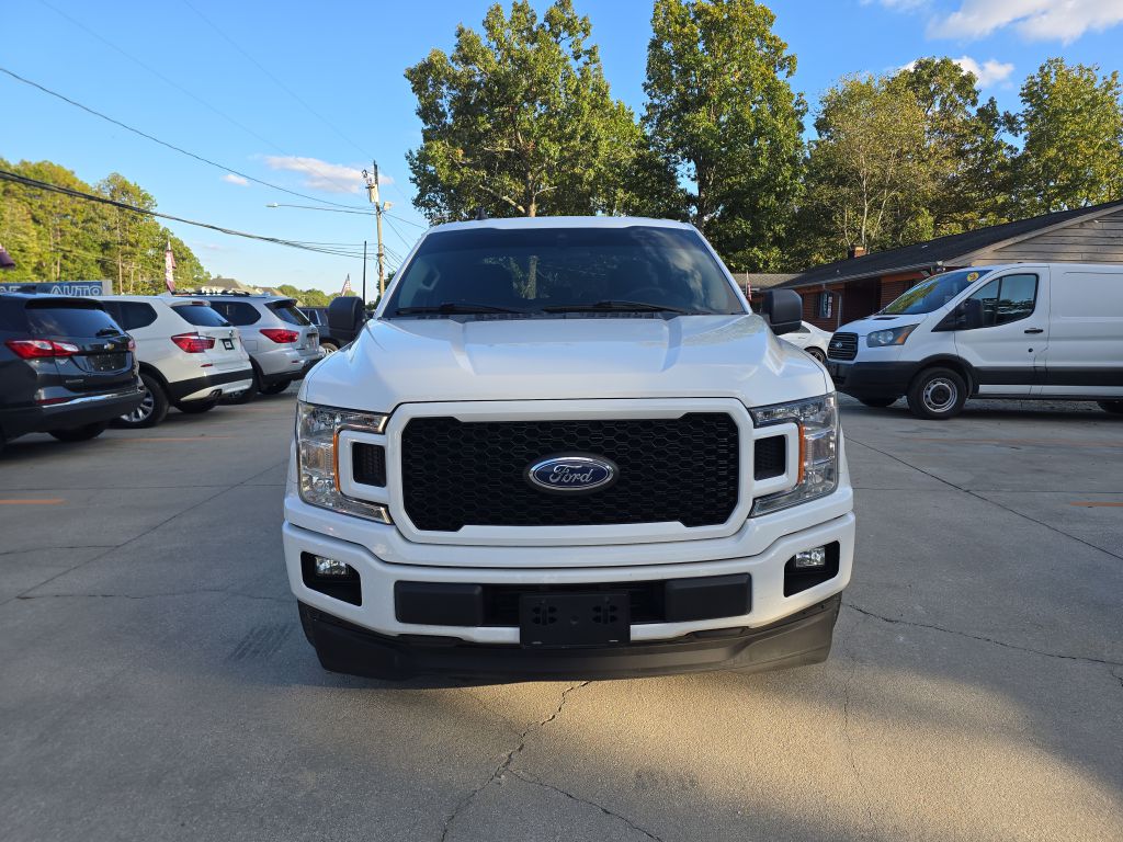 Photo 2 of this FORD F150