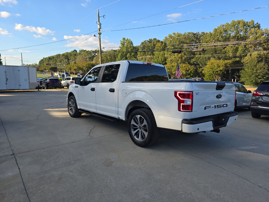 Photo 6 of this FORD F150