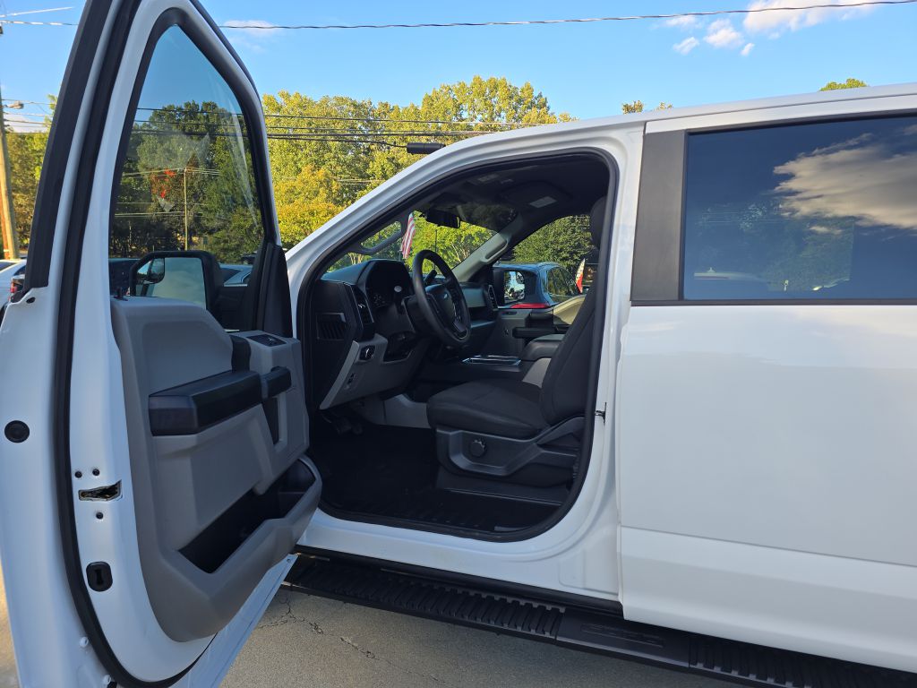 Photo 9 of this FORD F150