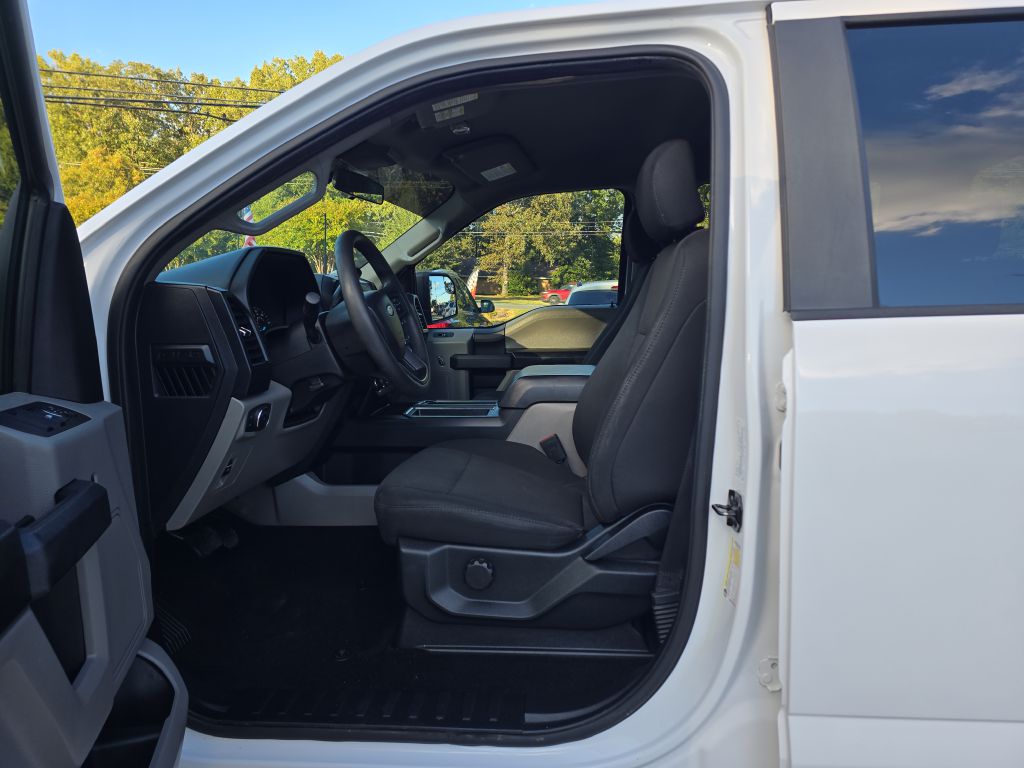 Photo 10 of this FORD F150