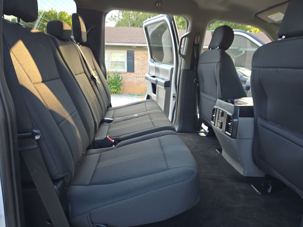 Photo 20 of this FORD F150