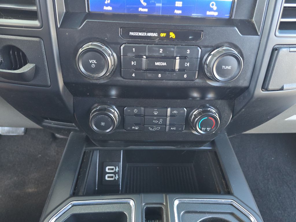 Photo 27 of this FORD F150