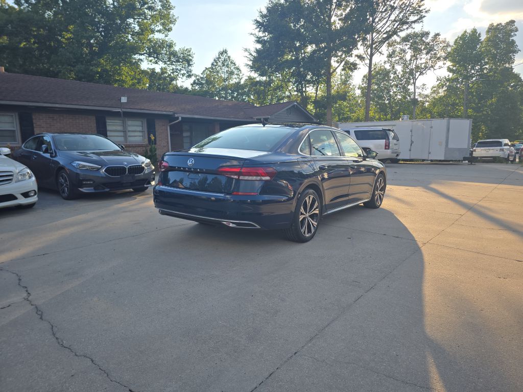 Photo 6 of this VOLKSWAGEN PASSAT