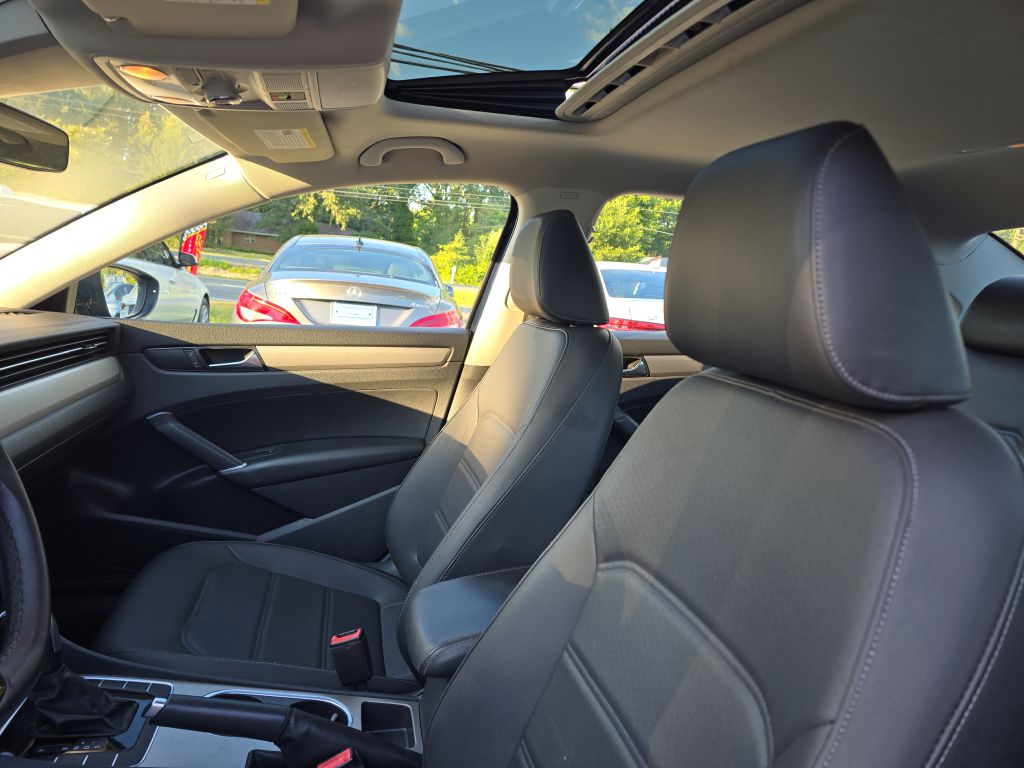 Photo 12 of this VOLKSWAGEN PASSAT