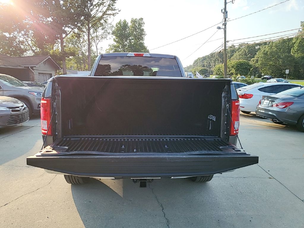 Photo 7 of this FORD F150