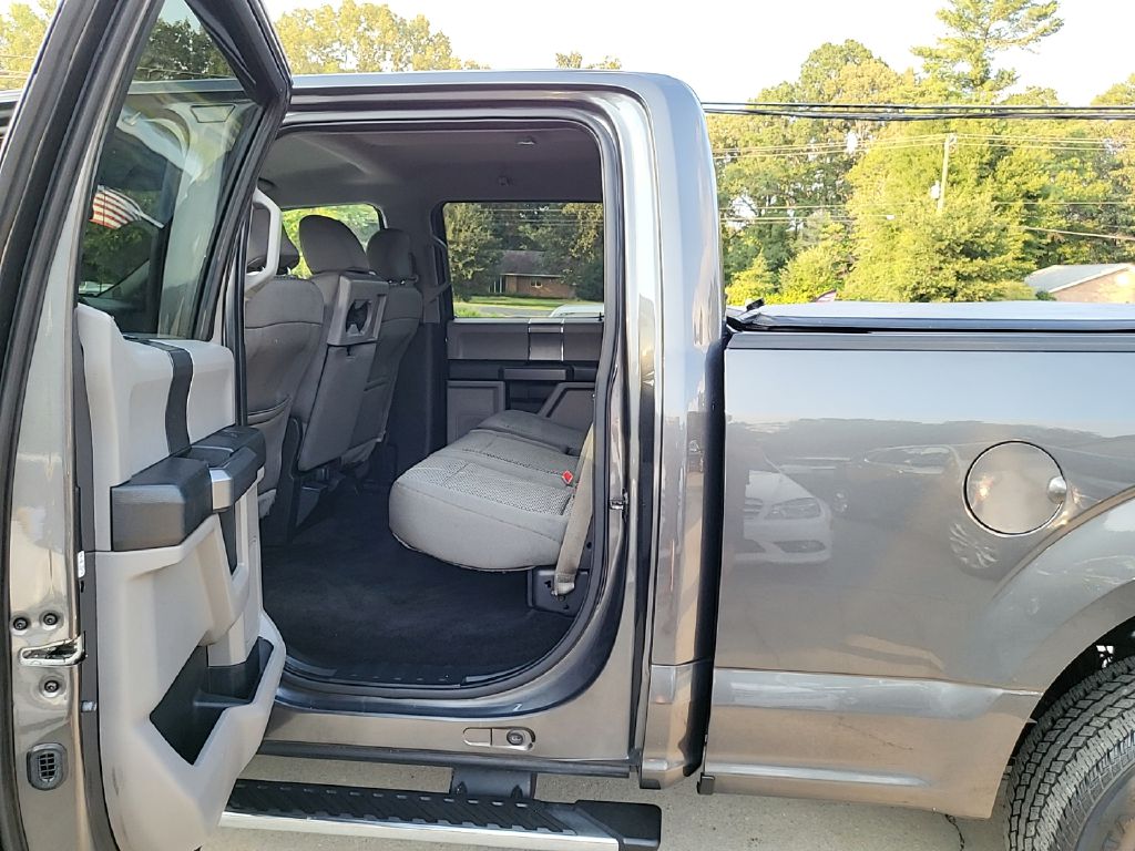 Photo 12 of this FORD F150