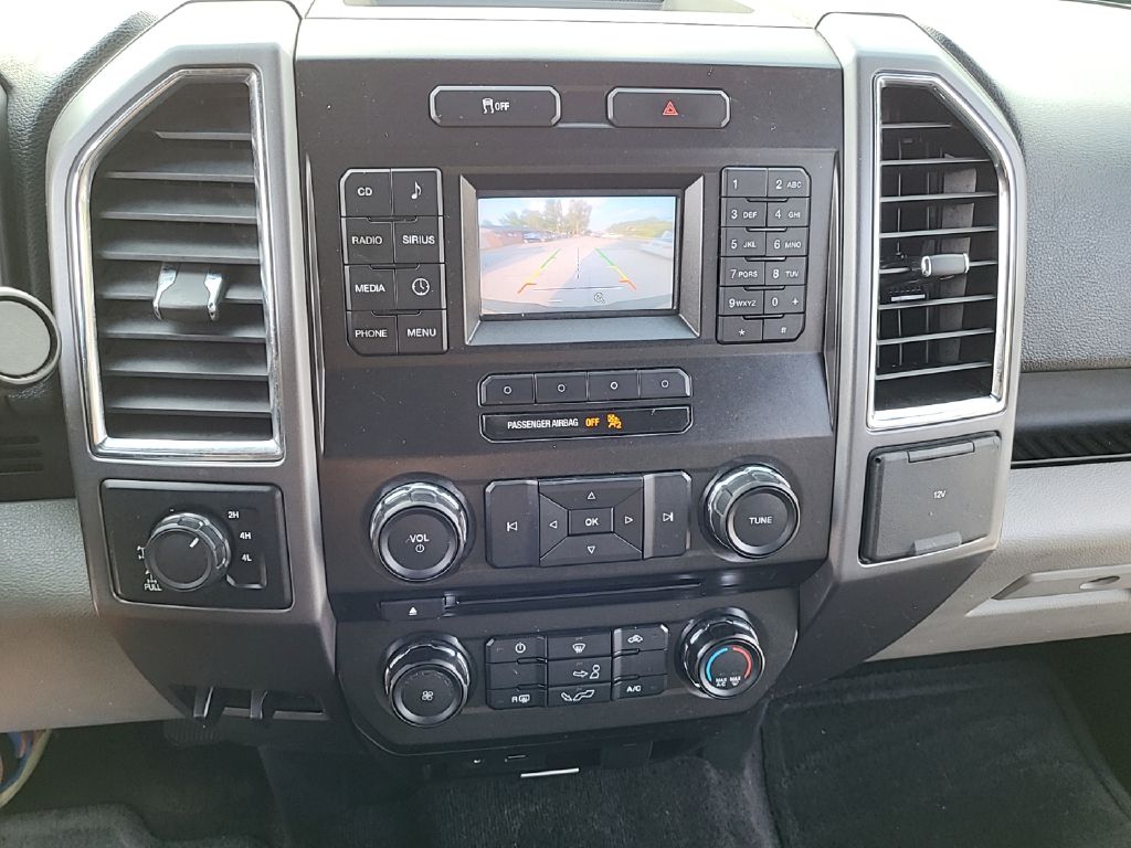 Photo 24 of this FORD F150