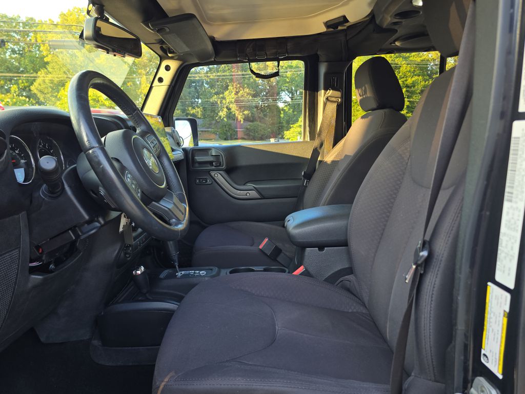Photo 13 of this JEEP WRANGLER UNLIMI