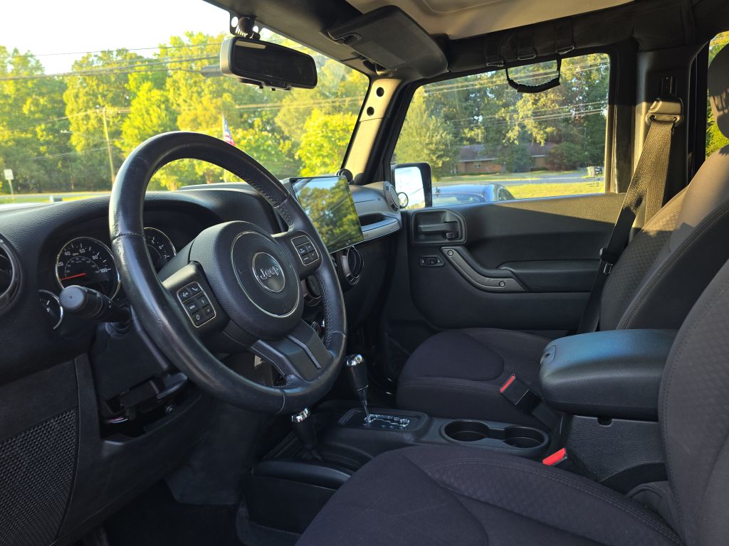 Photo 14 of this JEEP WRANGLER UNLIMI