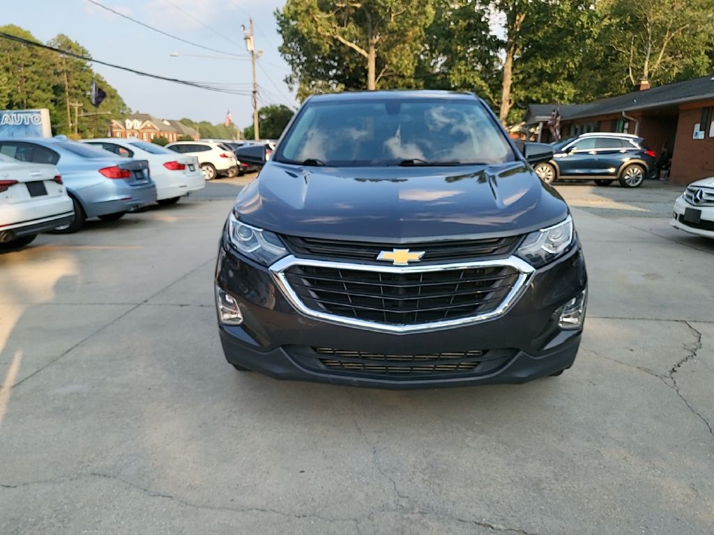 Photo 2 of this CHEVROLET EQUINOX