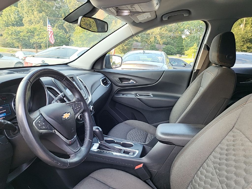 Photo 9 of this CHEVROLET EQUINOX