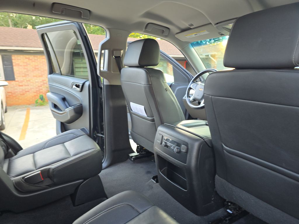 Photo 16 of this CHEVROLET TAHOE