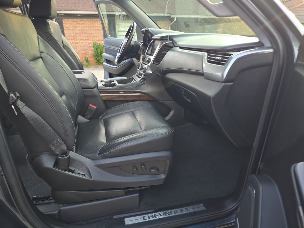 Photo 19 of this CHEVROLET TAHOE