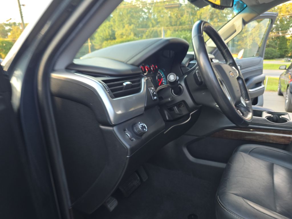 Photo 26 of this CHEVROLET TAHOE