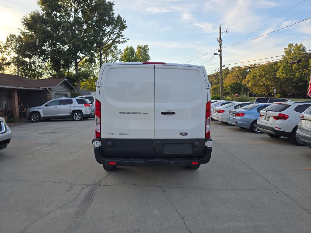 Photo 5 of this FORD TRANSIT