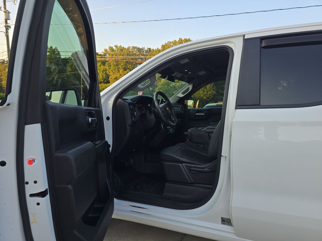 Photo 8 of this CHEVROLET SILVERADO 1500
