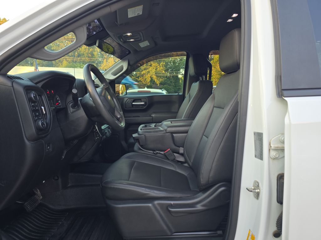 Photo 9 of this CHEVROLET SILVERADO 1500
