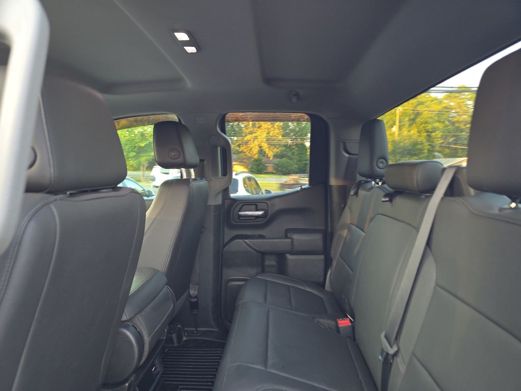 Photo 14 of this CHEVROLET SILVERADO 1500
