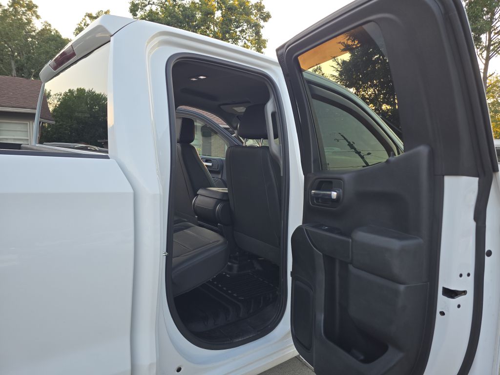 Photo 16 of this CHEVROLET SILVERADO 1500