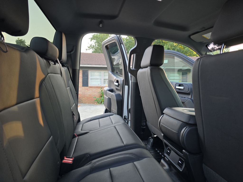 Photo 17 of this CHEVROLET SILVERADO 1500
