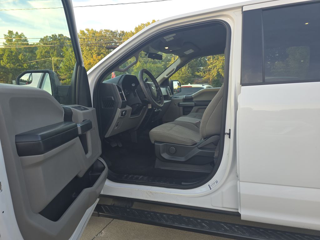 Photo 8 of this FORD F150