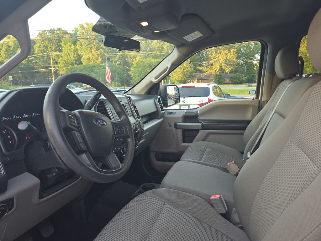 Photo 10 of this FORD F150