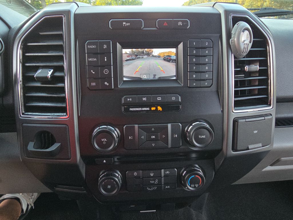 Photo 24 of this FORD F150