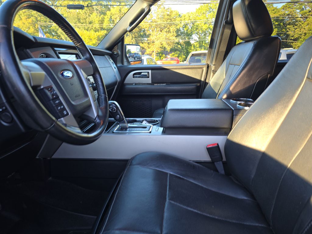 Photo 12 of this FORD EXPEDITION