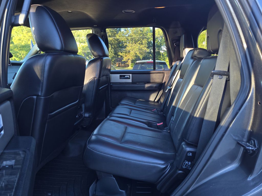 Photo 17 of this FORD EXPEDITION