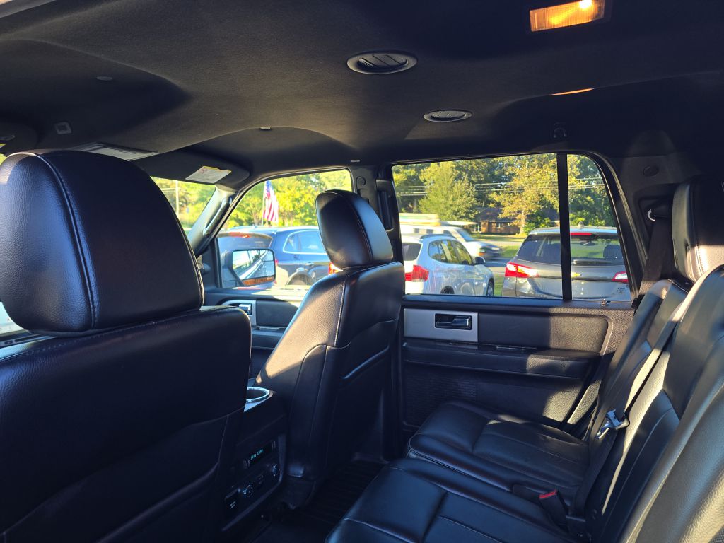Photo 20 of this FORD EXPEDITION