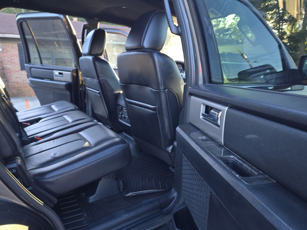 Photo 22 of this FORD EXPEDITION