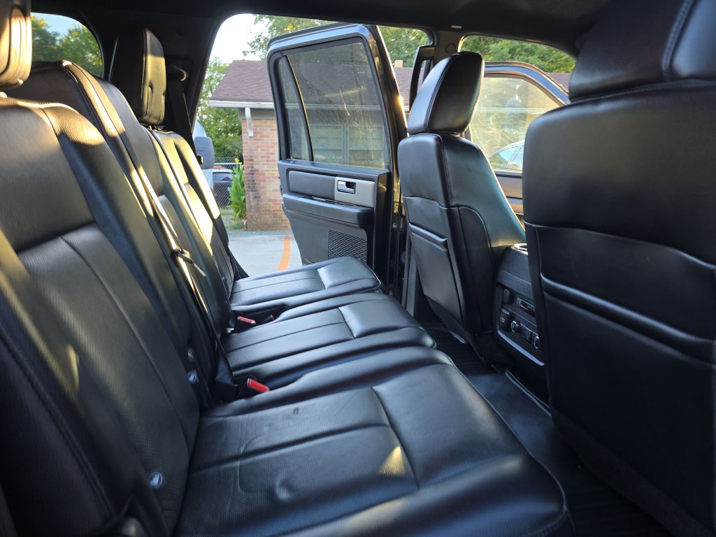 Photo 23 of this FORD EXPEDITION