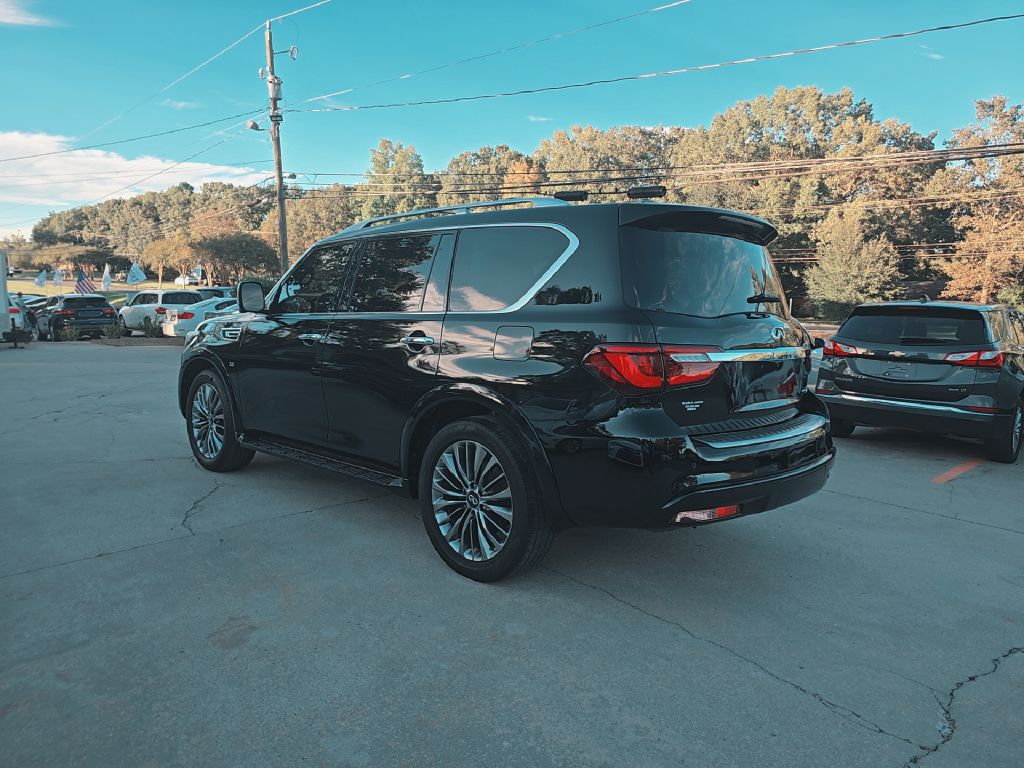 Photo 6 of this INFINITI QX80