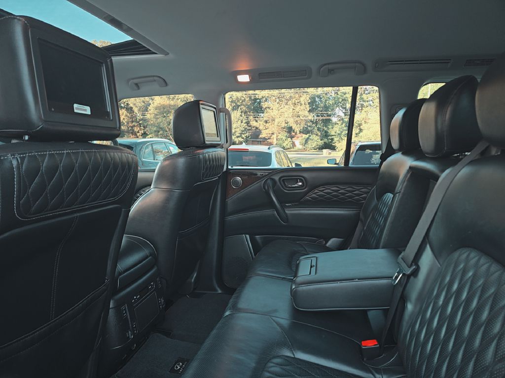 Photo 15 of this INFINITI QX80