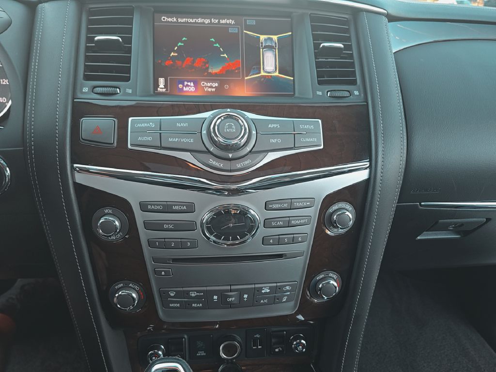Photo 28 of this INFINITI QX80