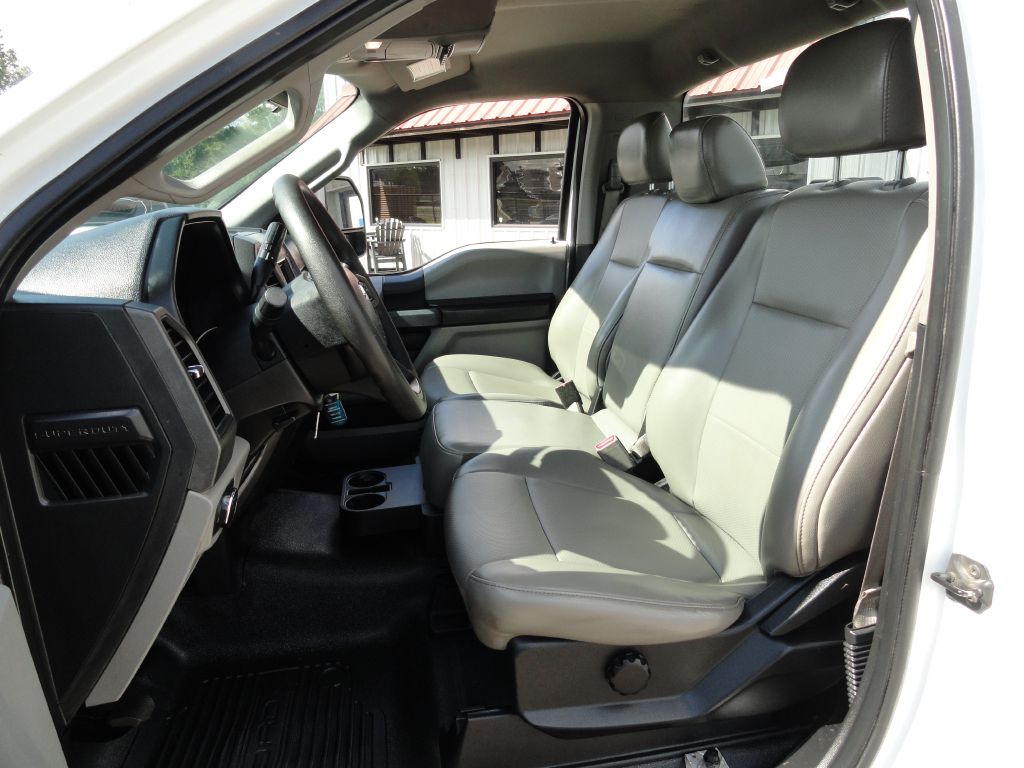 Photo 7 of this FORD F550