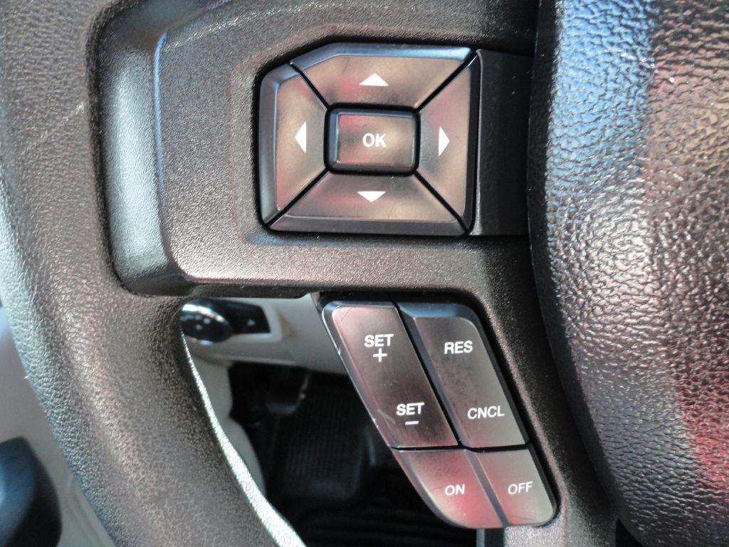 Photo 11 of this FORD F550