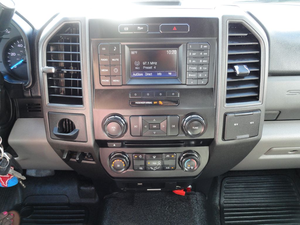 Photo 13 of this FORD F550