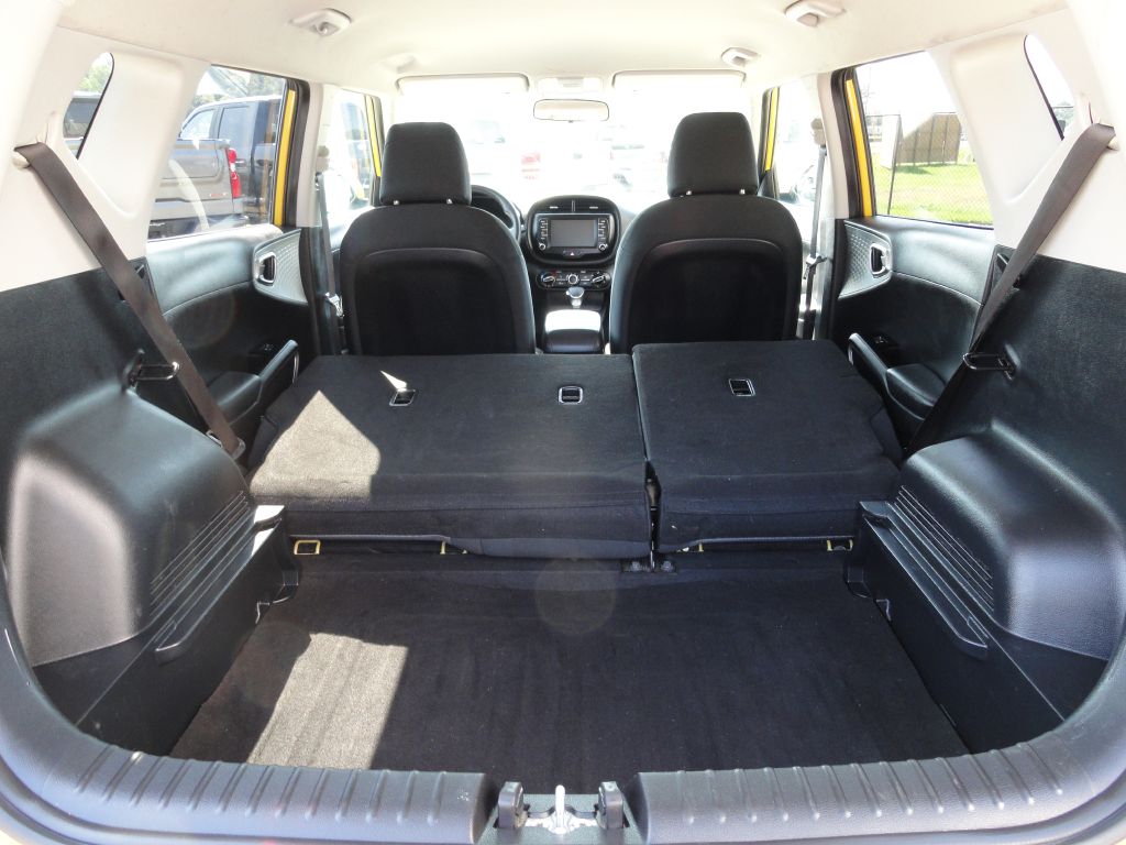 Photo 13 of this KIA SOUL