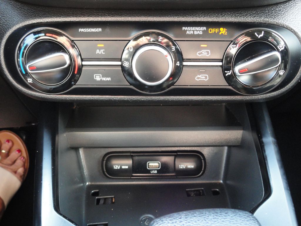 Photo 17 of this KIA SOUL