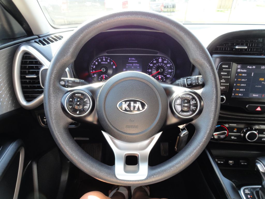 Photo 19 of this KIA SOUL