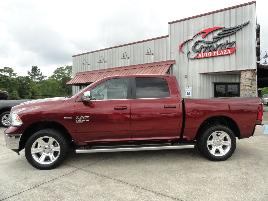 Photo 3 of this RAM 1500