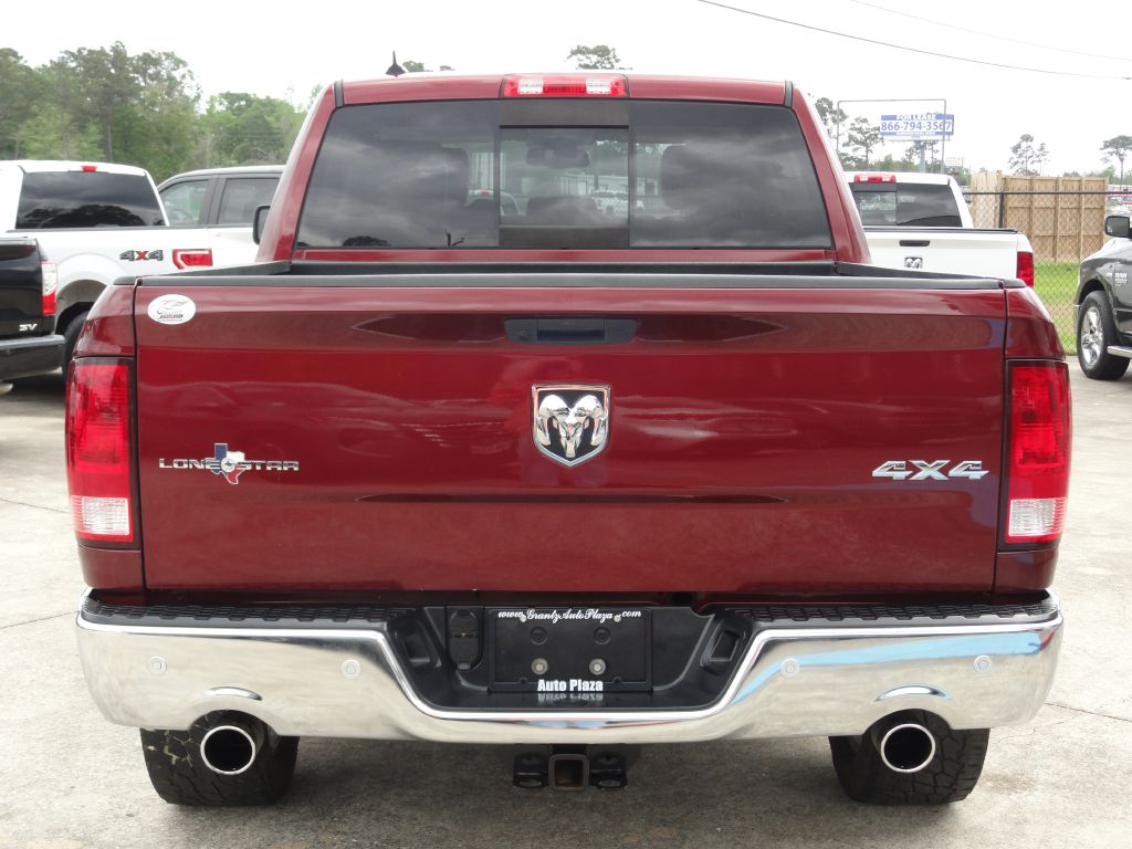 Photo 4 of this RAM 1500