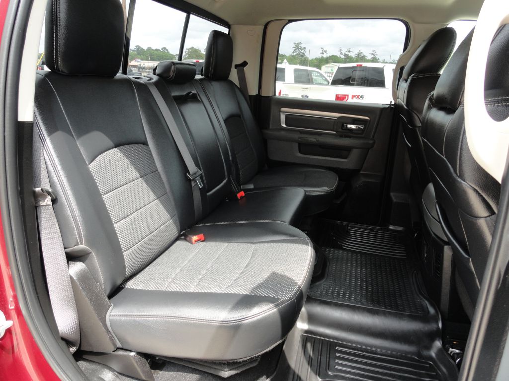 Photo 9 of this RAM 1500