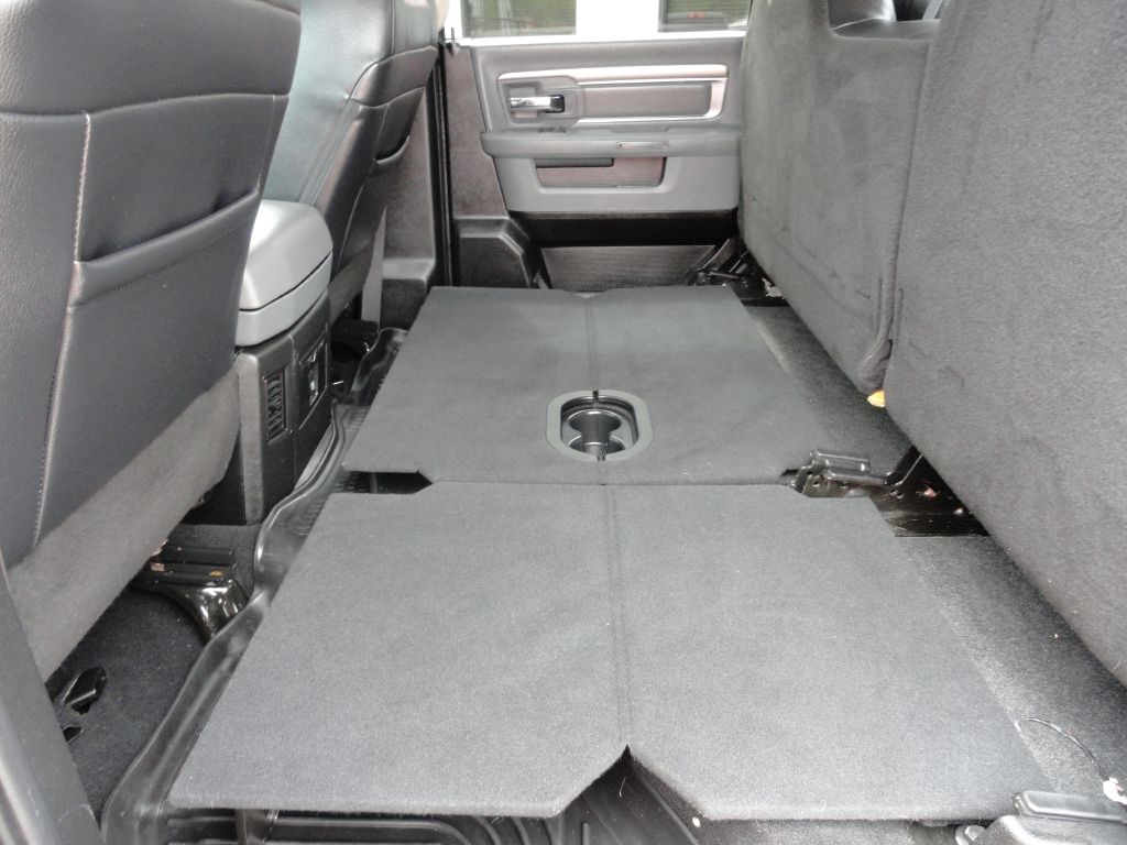Photo 13 of this RAM 1500